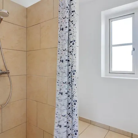 Kimon - 600m From The Sea By Interhome *